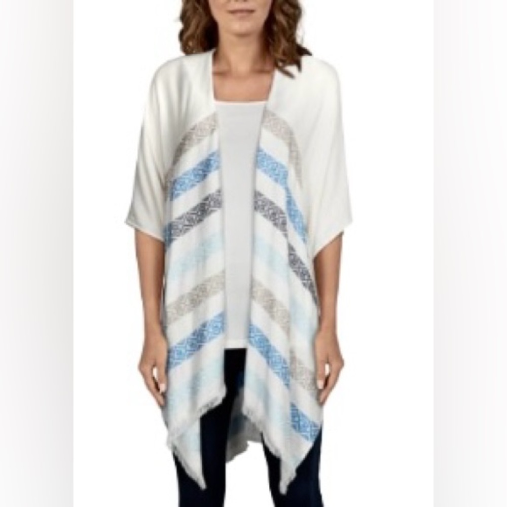 Cabela's Natural Reflections Tank and Ruana. Size Med.